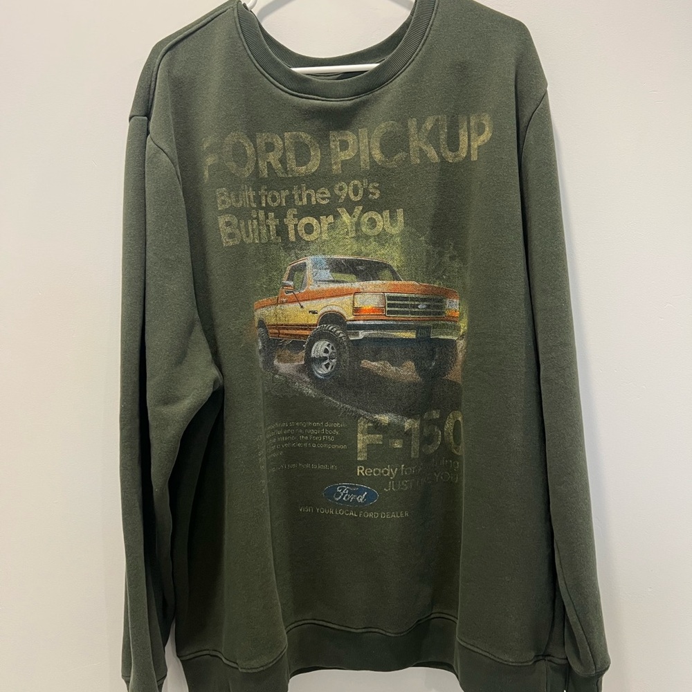 Ford Vintage Graphic Green Men's Crewneck Sweater